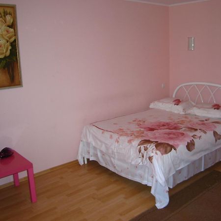 Hotel Service Predslava On Antonovicha Street Kiew Exterior foto