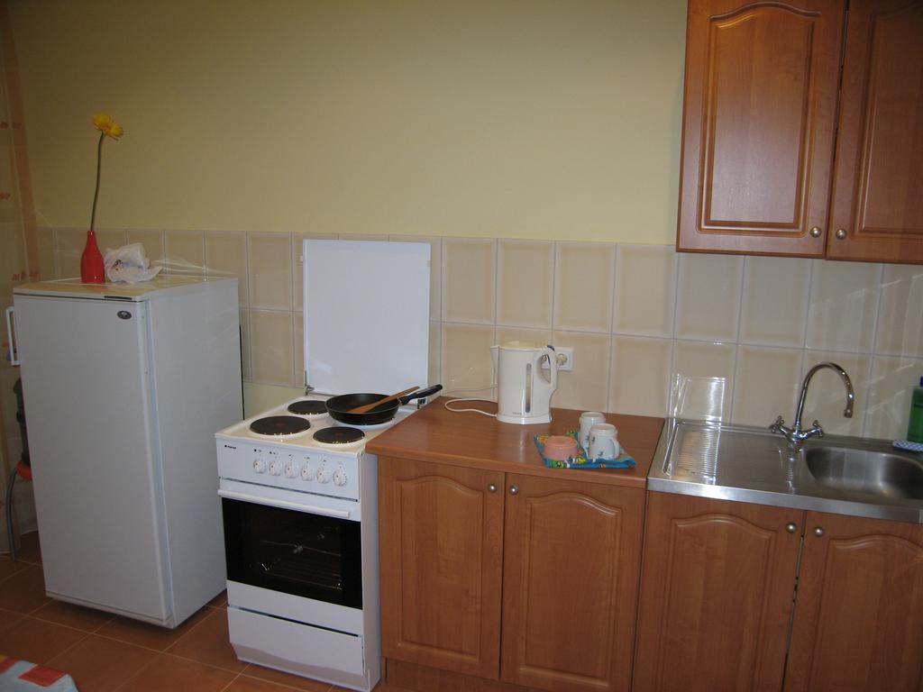 Hotel Service Predslava On Antonovicha Street Kiew Zimmer foto