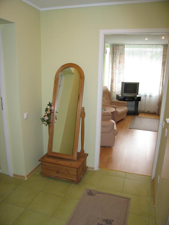 Hotel Service Predslava On Antonovicha Street Kiew Zimmer foto