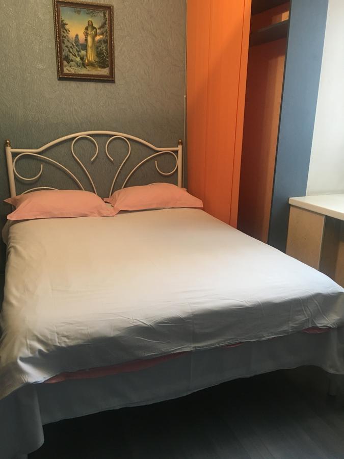 Hotel Service Predslava On Antonovicha Street Kiew Exterior foto