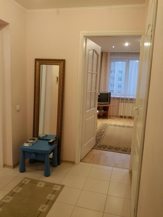 Hotel Service Predslava On Antonovicha Street Kiew Exterior foto